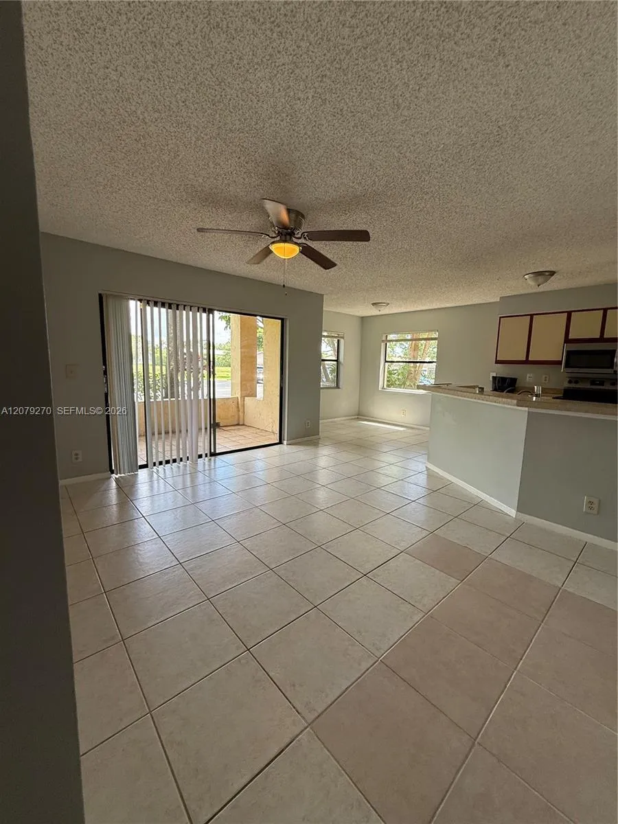 9999 Summerbreeze Dr #119 Sunrise, FL 33322