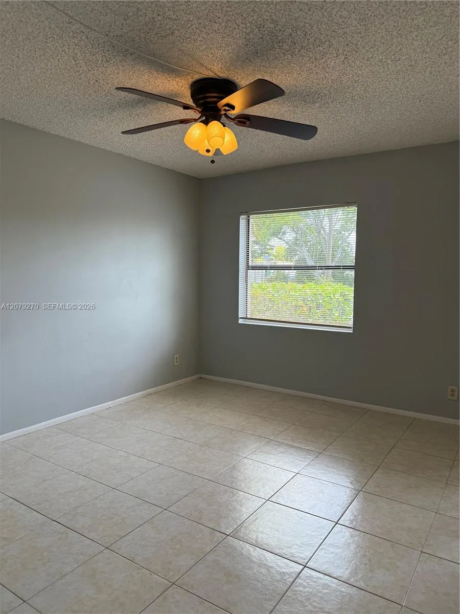 9999 Summerbreeze Dr #119 Sunrise, FL 33322