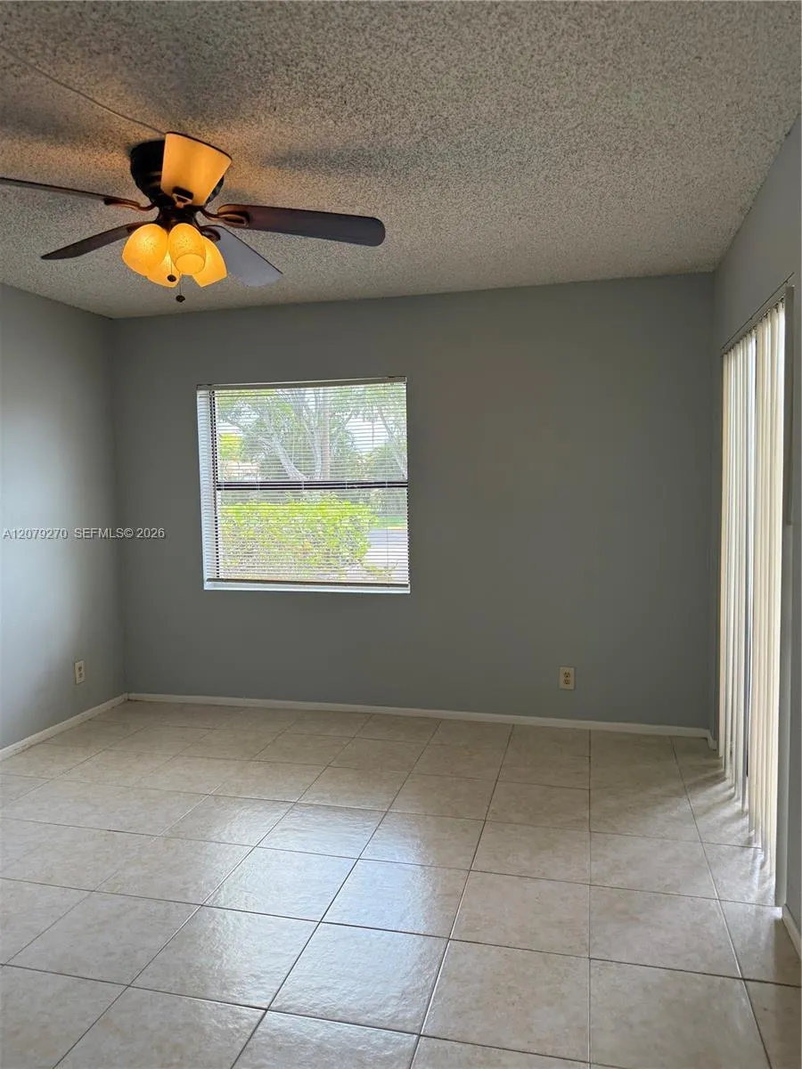 9999 Summerbreeze Dr #119 Sunrise, FL 33322