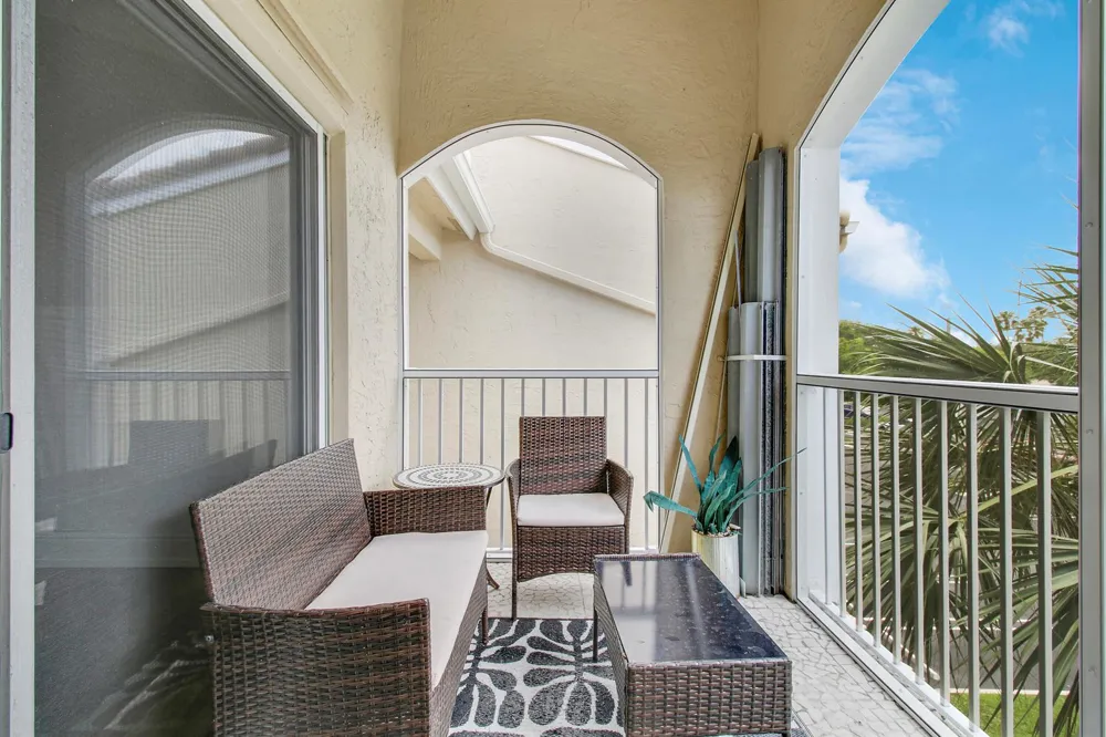 254 Village Boulevard #4303 Tequesta, FL 33469