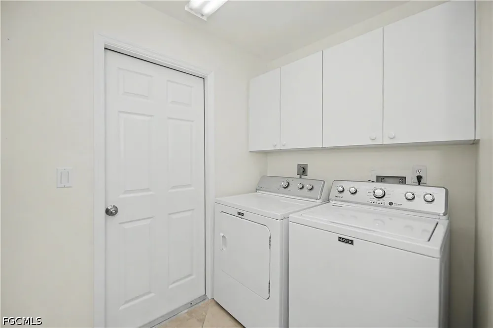 SE 14th Terrace Cape Coral, FL 33990