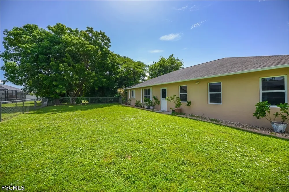 SE 14th Terrace Cape Coral, FL 33990