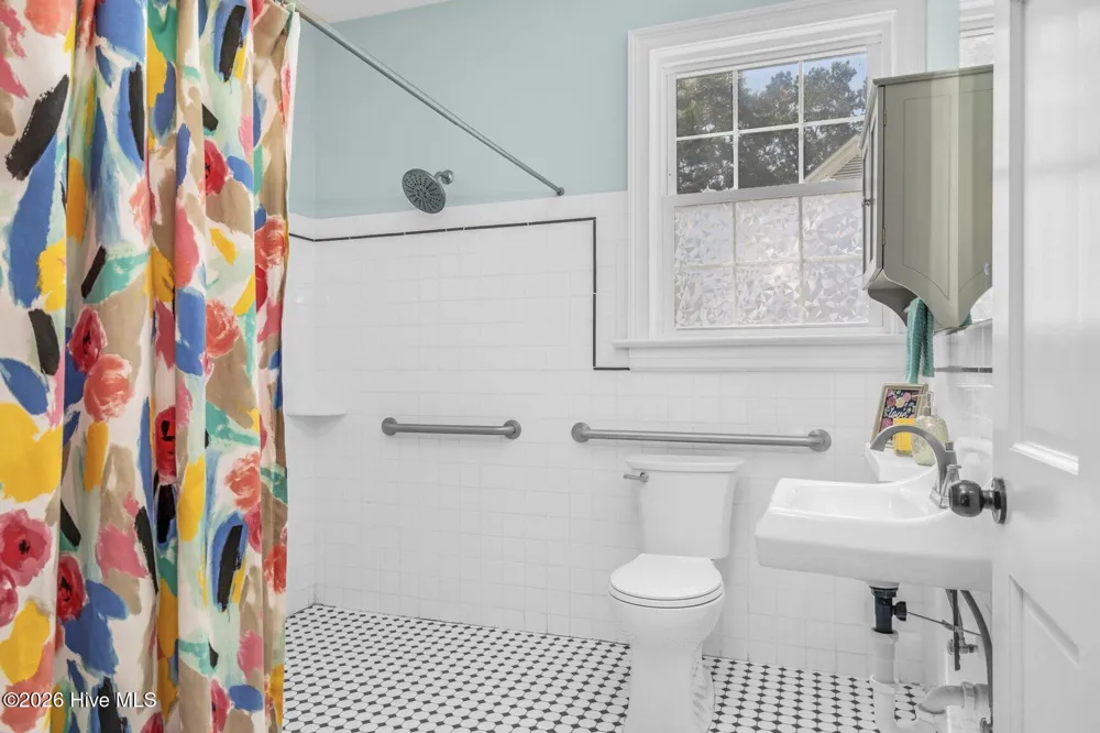 313 S Howard Circle Tarboro, NC 27886