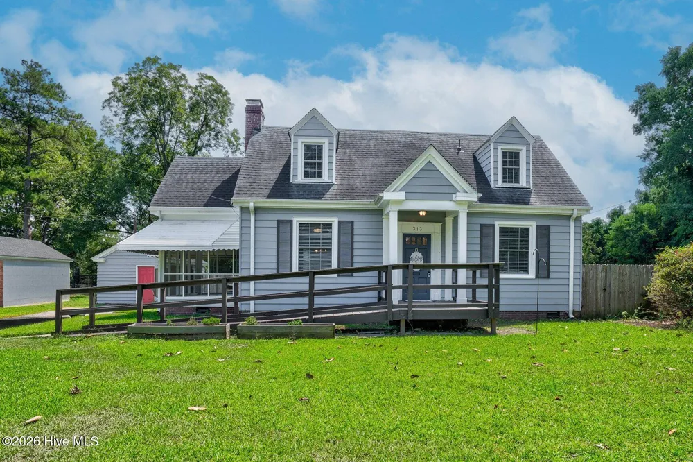 313 S Howard Circle Tarboro, NC 27886