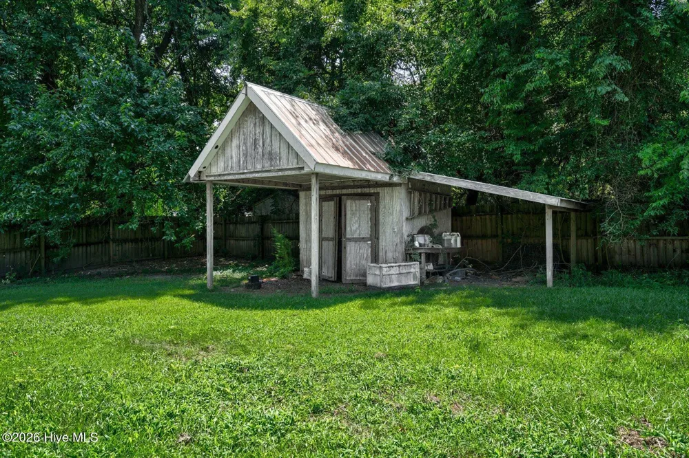 313 S Howard Circle Tarboro, NC 27886