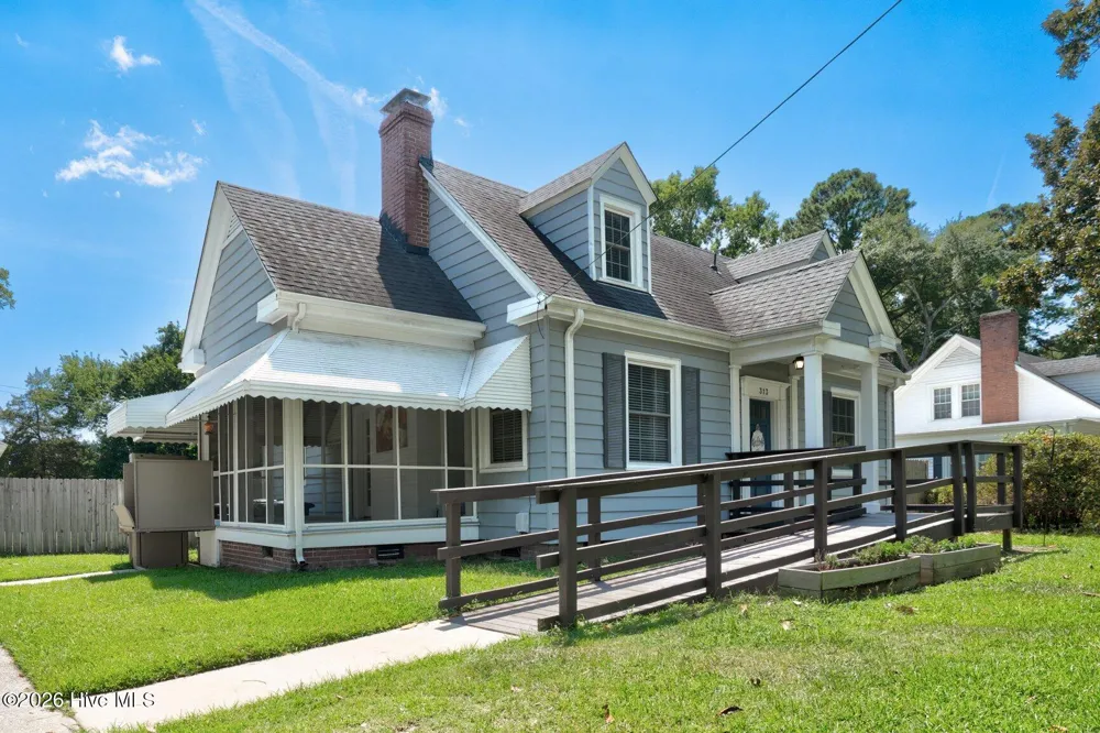 313 S Howard Circle Tarboro, NC 27886