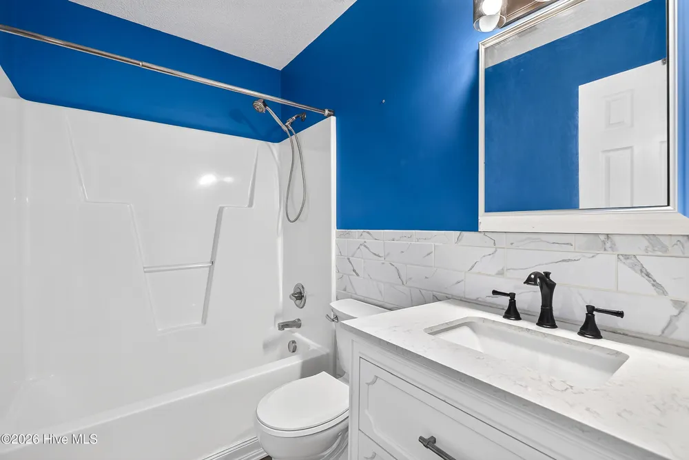 301 Parkton Drive Richlands, NC 28574