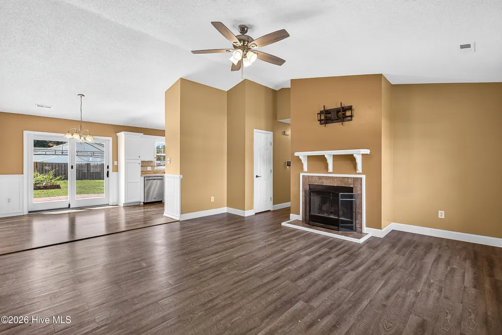 301 Parkton Drive Richlands, NC 28574