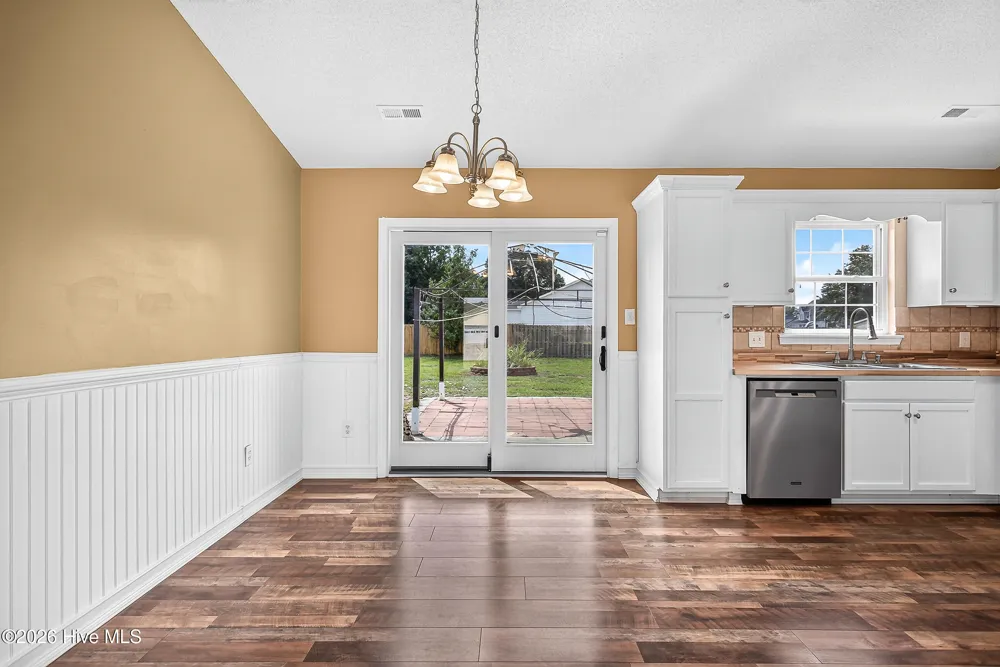 301 Parkton Drive Richlands, NC 28574