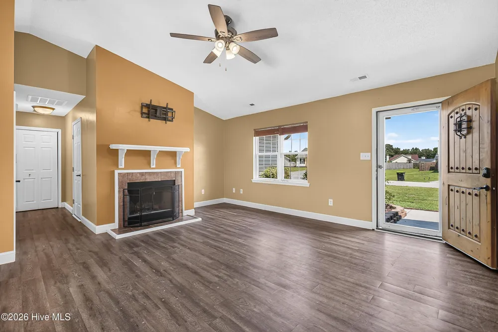 301 Parkton Drive Richlands, NC 28574