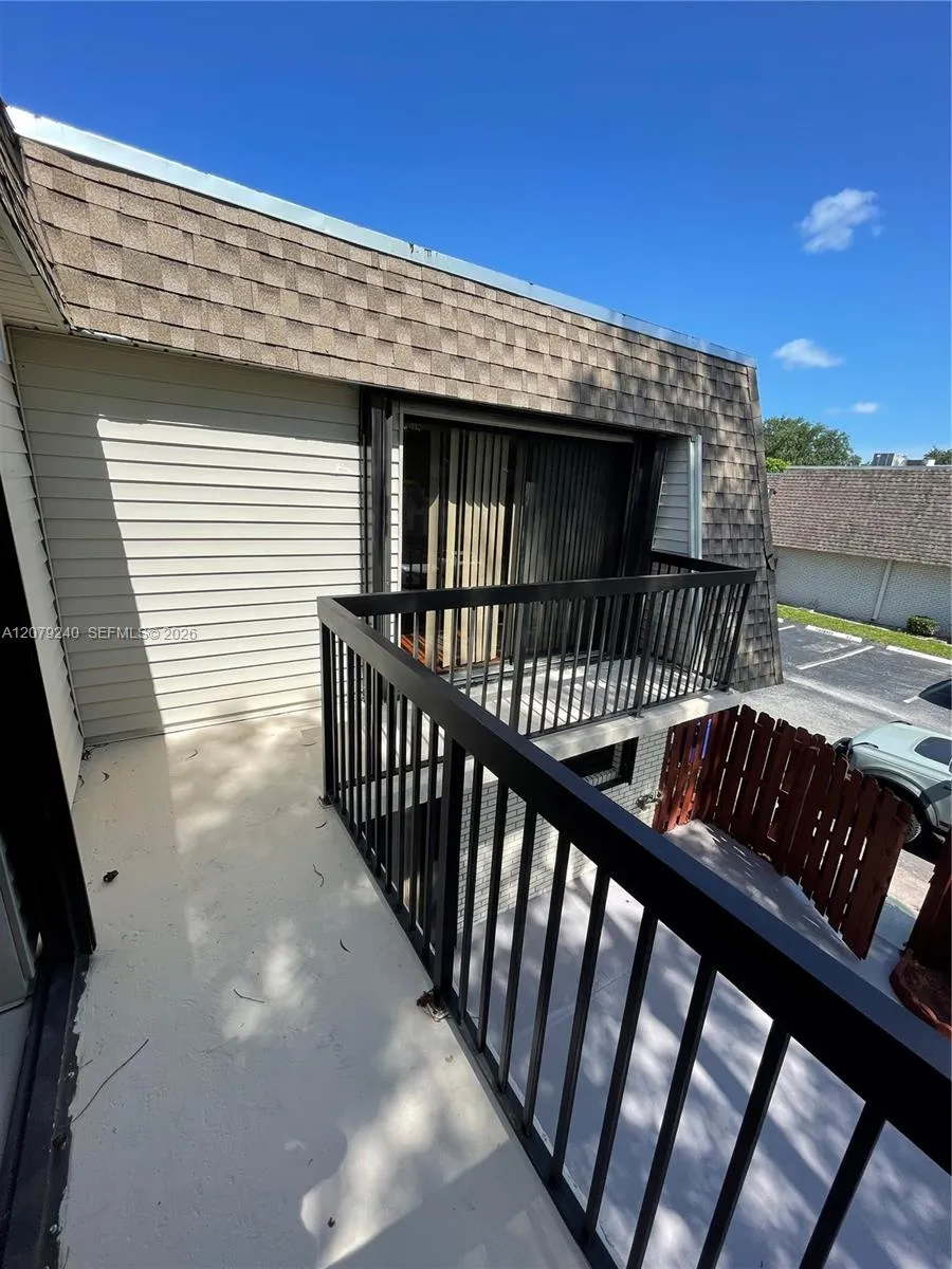 8215 SW 23rd Ct #17D North Lauderdale, FL 33068