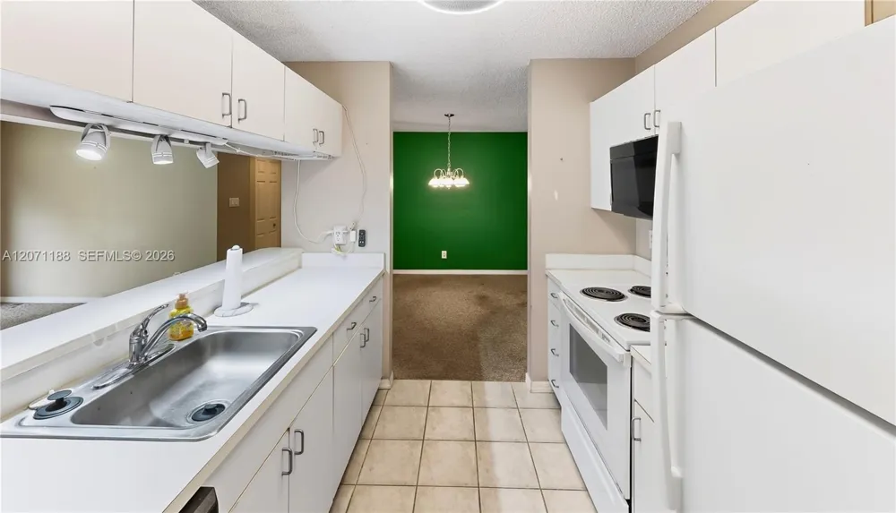 15780 SW 106th Ter #104 Miami, FL 33196