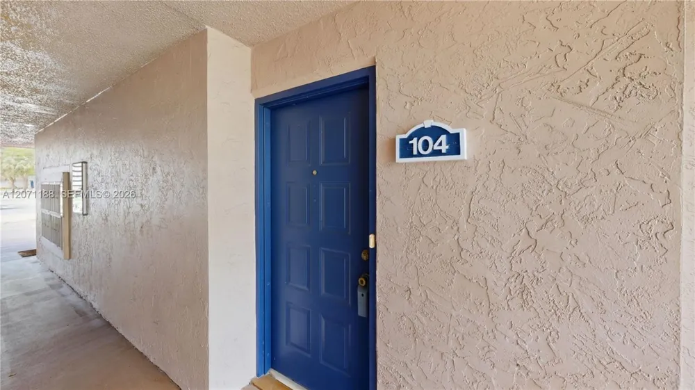 15780 SW 106th Ter #104 Miami, FL 33196