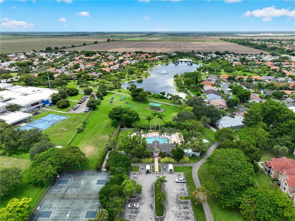 15780 SW 106th Ter #104 Miami, FL 33196
