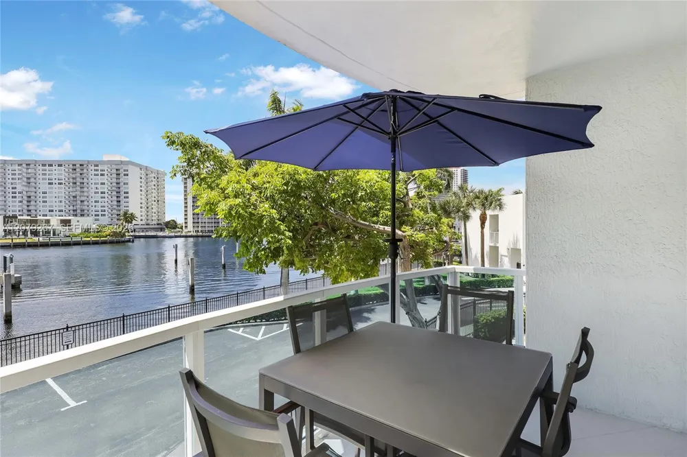 1945 S Ocean Dr #M6 Hallandale Beach, FL 33009