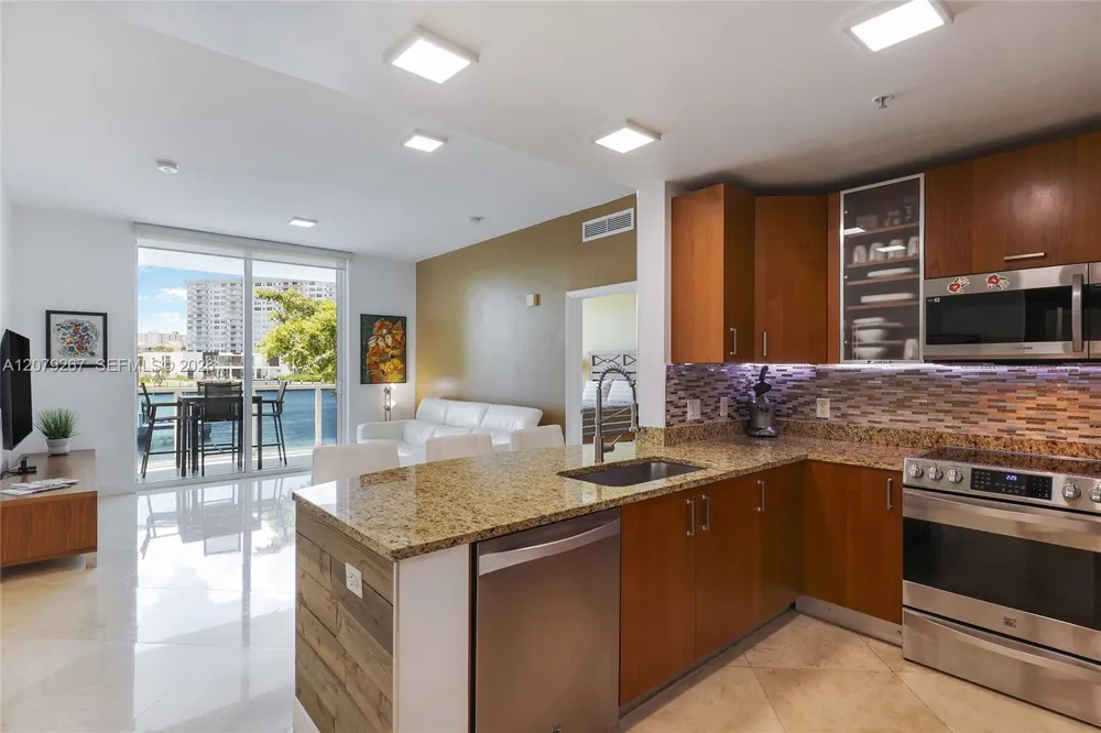 1945 S Ocean Dr #M6 Hallandale Beach, FL 33009