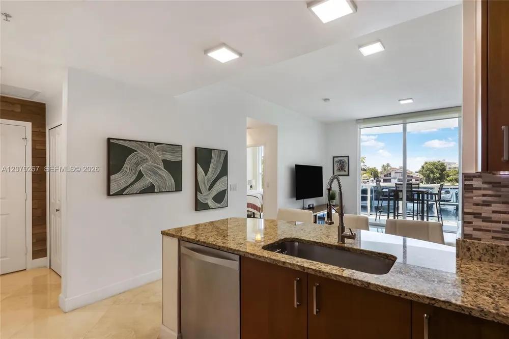 1945 S Ocean Dr #M6 Hallandale Beach, FL 33009