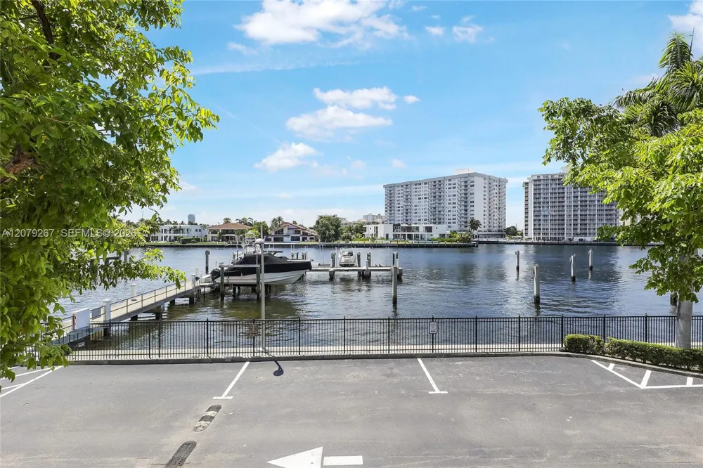 1945 S Ocean Dr #M6 Hallandale Beach, FL 33009
