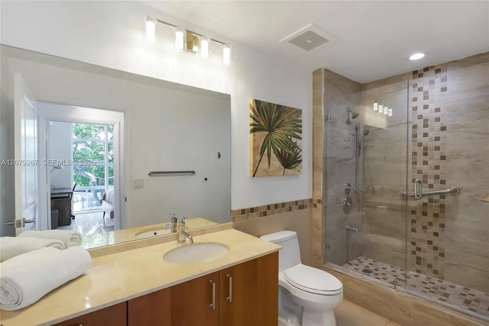 1945 S Ocean Dr #M6 Hallandale Beach, FL 33009