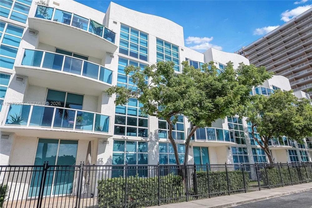 1945 S Ocean Dr #M6 Hallandale Beach, FL 33009
