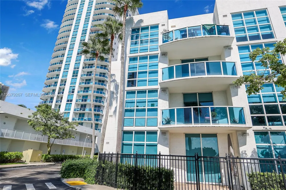 1945 S Ocean Dr #M6 Hallandale Beach, FL 33009