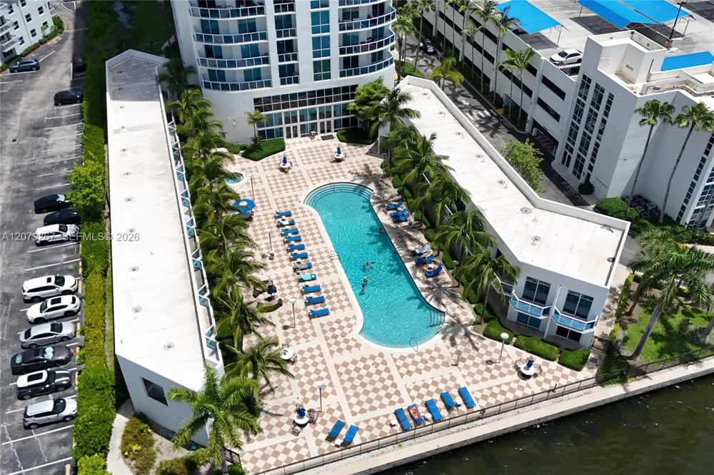 1945 S Ocean Dr #M6 Hallandale Beach, FL 33009