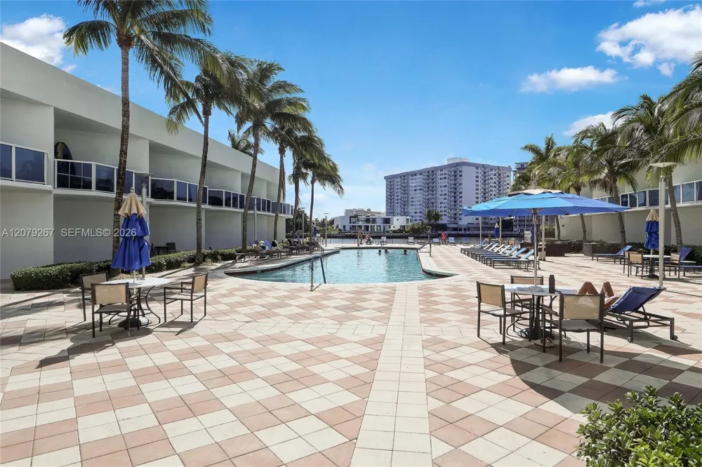 1945 S Ocean Dr #M6 Hallandale Beach, FL 33009