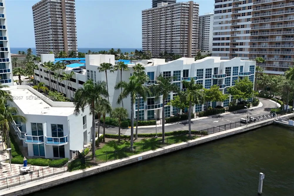 1945 S Ocean Dr #M6 Hallandale Beach, FL 33009
