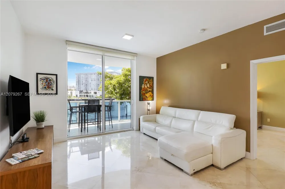 1945 S Ocean Dr #M6 Hallandale Beach, FL 33009
