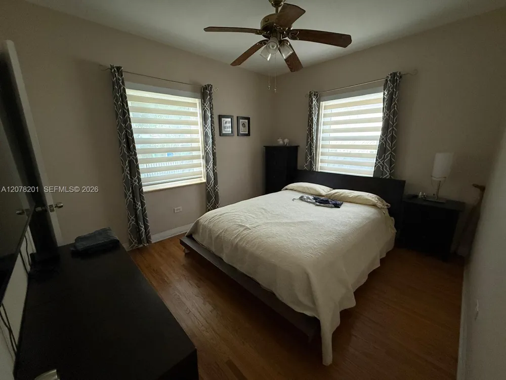 3860 SW 1st St Miami, FL 33134