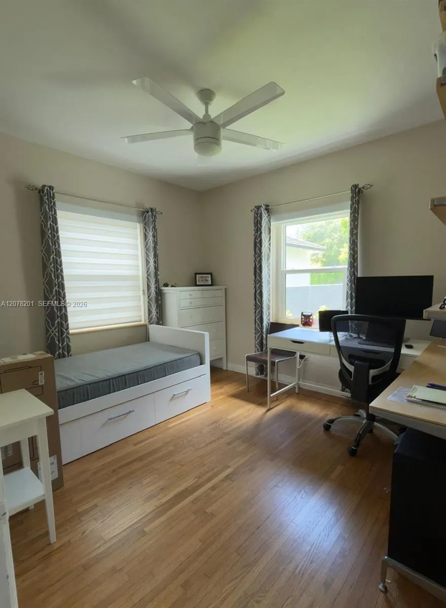 3860 SW 1st St Miami, FL 33134