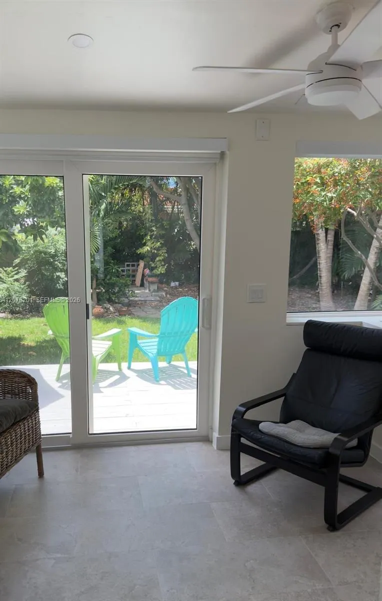 3860 SW 1st St Miami, FL 33134