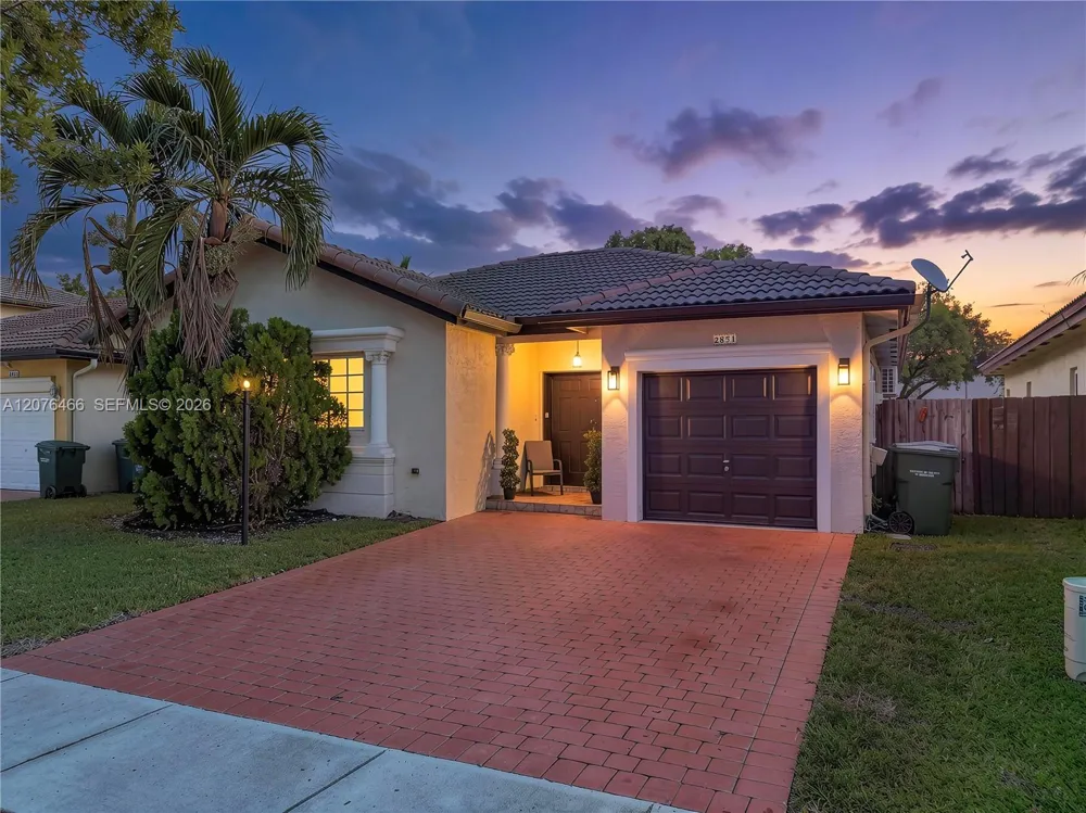 2851 NE 42nd Ave Homestead, FL 33033