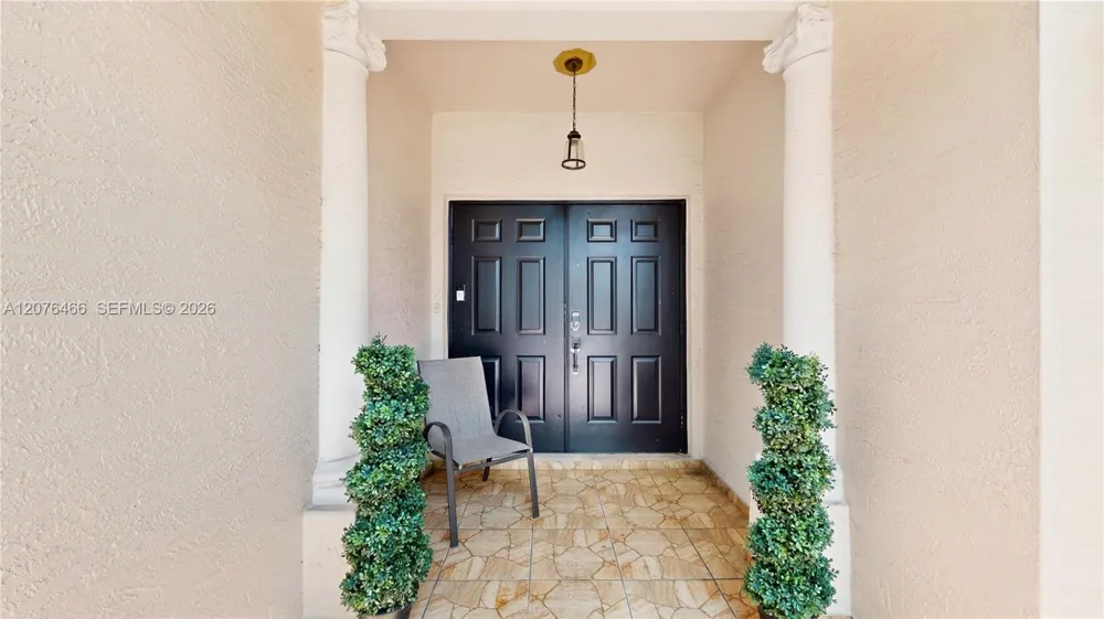 2851 NE 42nd Ave Homestead, FL 33033