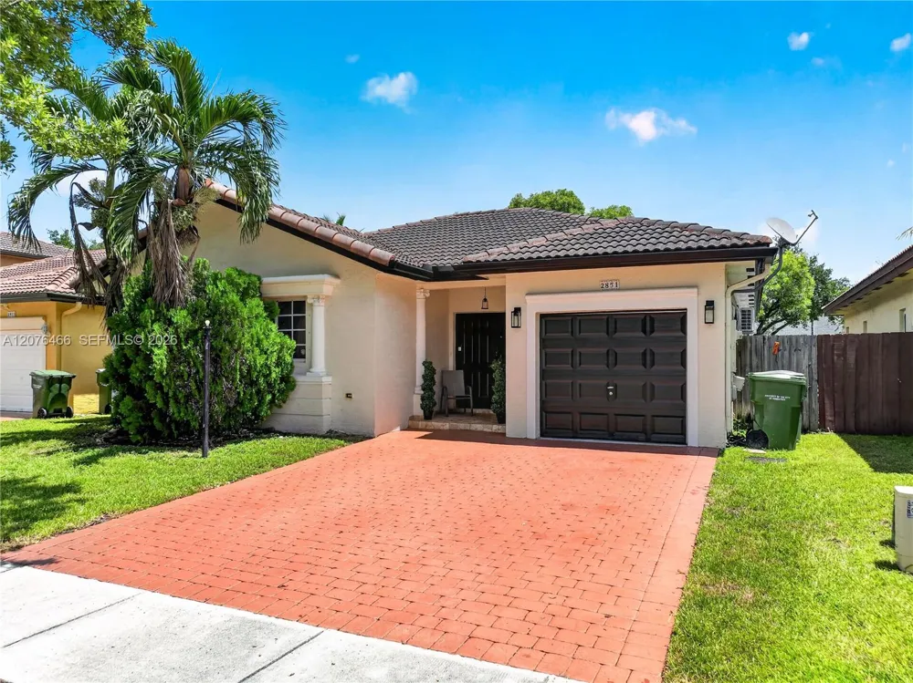2851 NE 42nd Ave Homestead, FL 33033