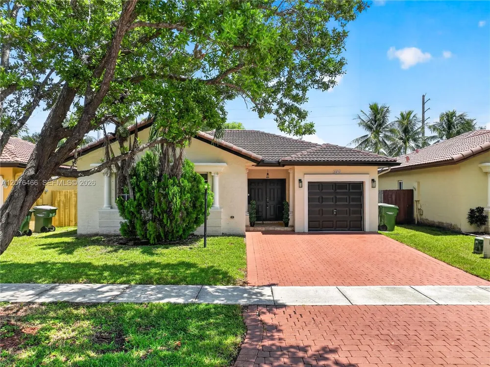 2851 NE 42nd Ave Homestead, FL 33033