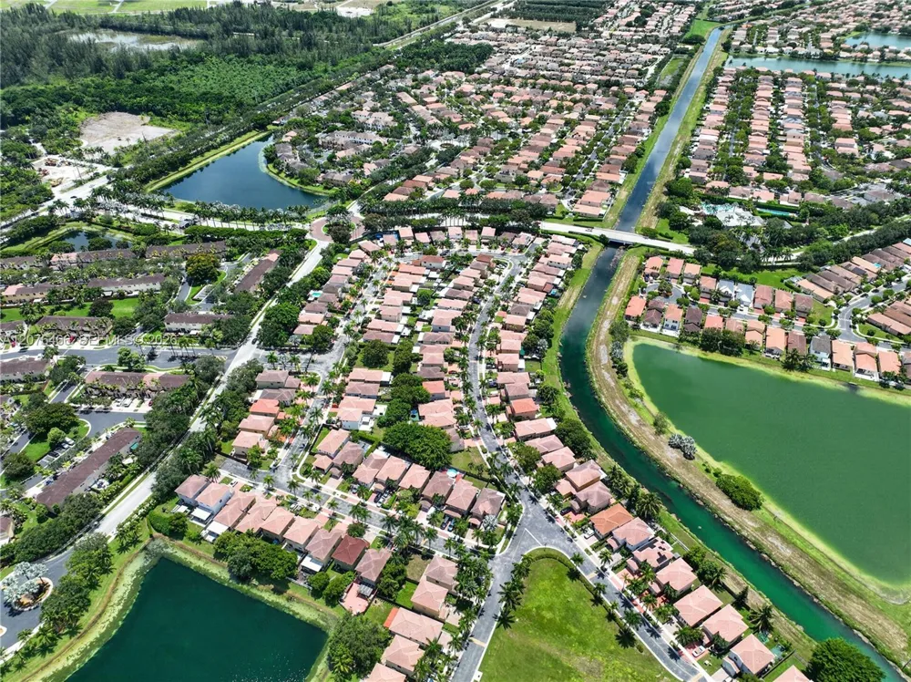 2851 NE 42nd Ave Homestead, FL 33033