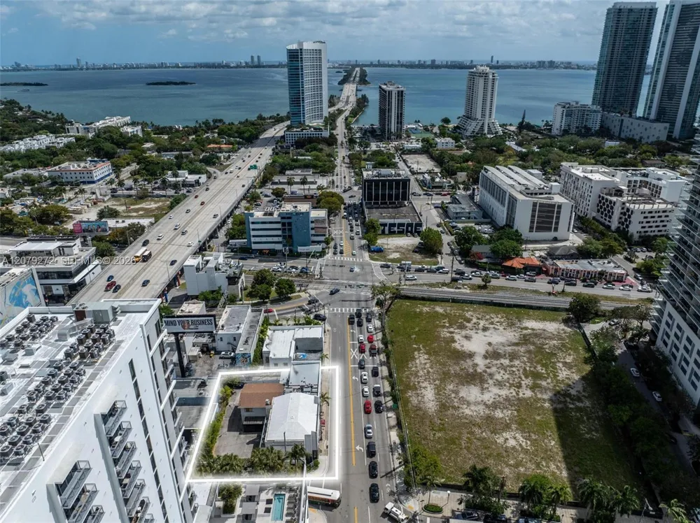 175 NE 36th St Miami, FL 33137