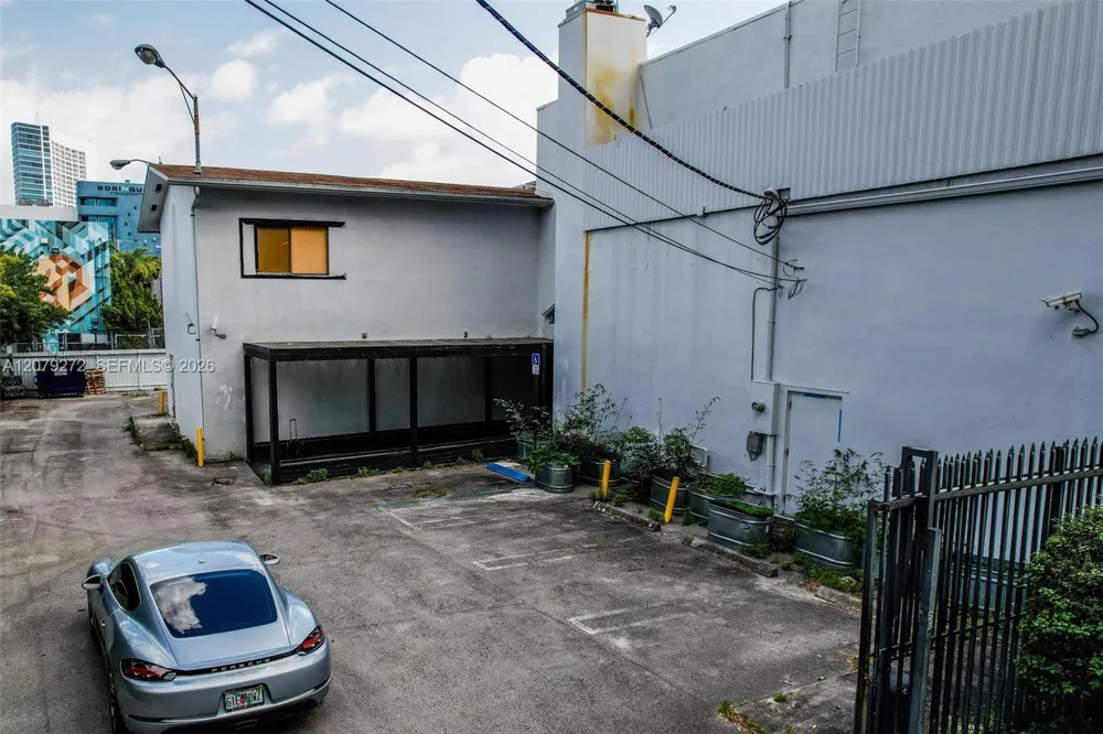 175 NE 36th St Miami, FL 33137
