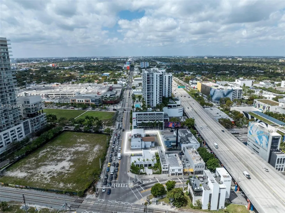 175 NE 36th St Miami, FL 33137