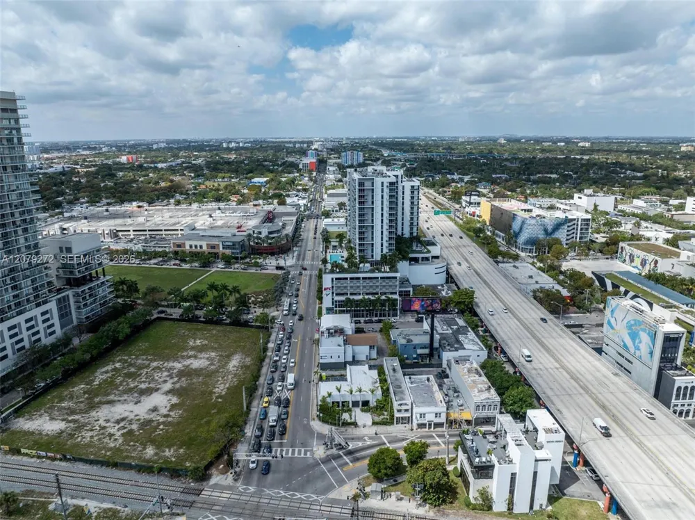 175 NE 36th St Miami, FL 33137