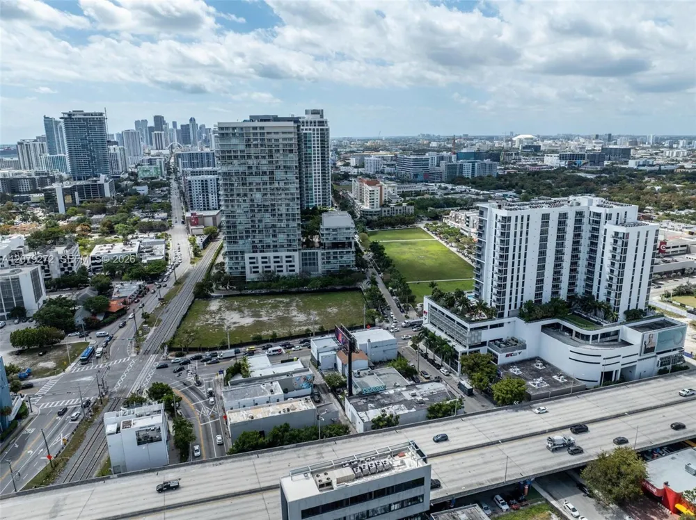 175 NE 36th St Miami, FL 33137