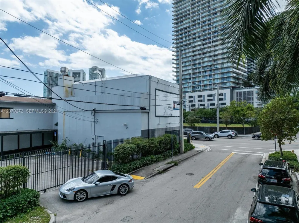 175 NE 36th St Miami, FL 33137