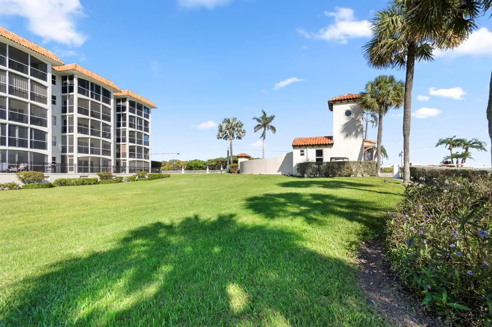 2871 OCEAN BOULEVARD #C123 Boca Raton, FL 33431