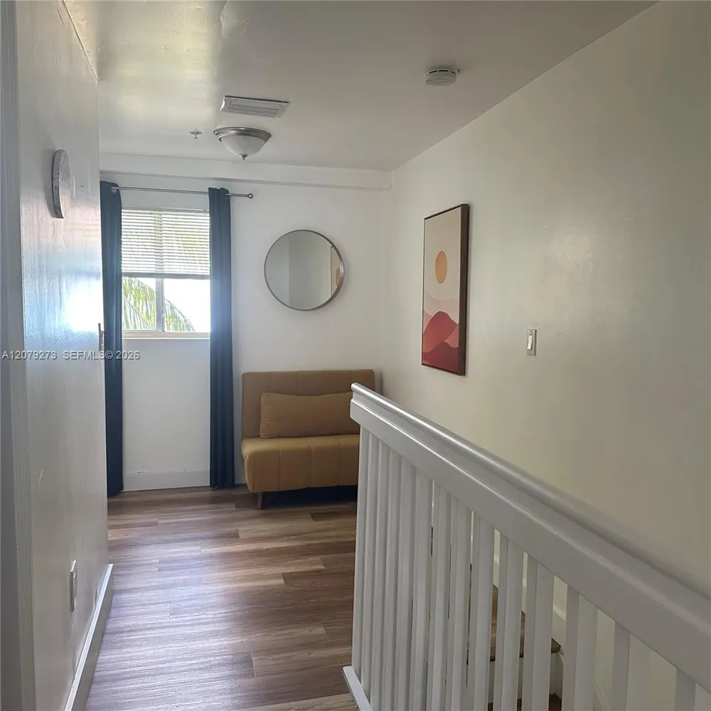 821 SW 2nd St #9 Miami, FL 33130