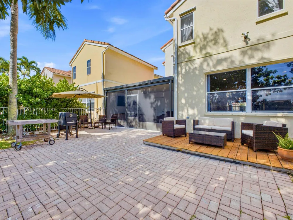 7098 Burgess Drive Lake Worth, FL 33467
