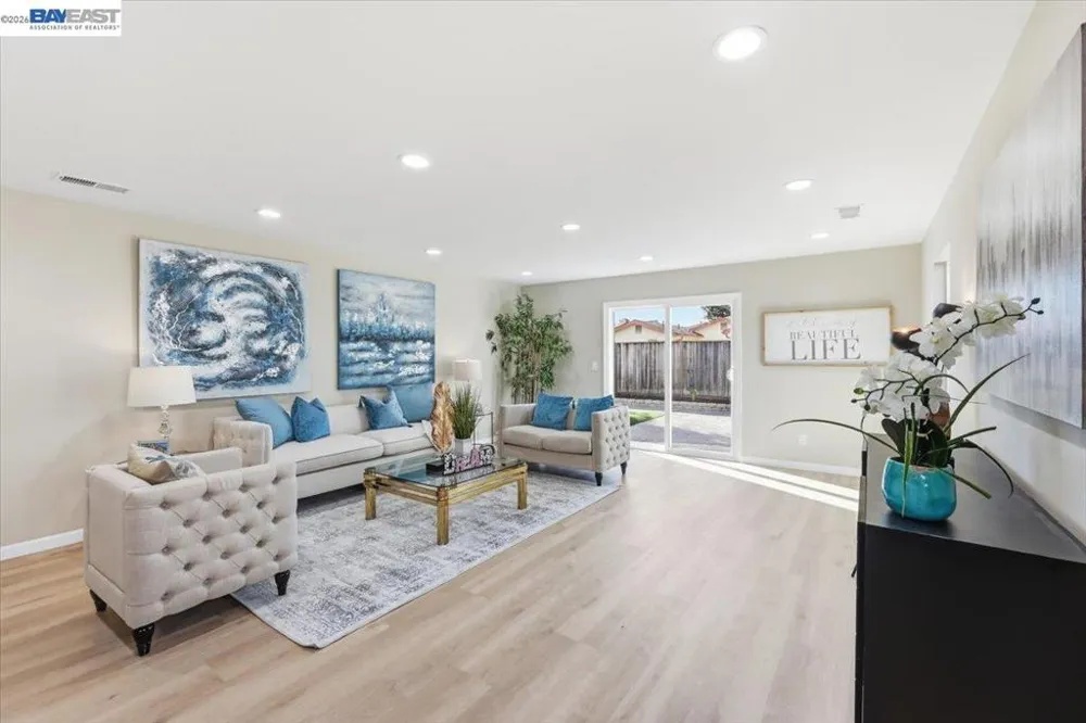 1633 Via Amigos San Lorenzo, CA 94580
