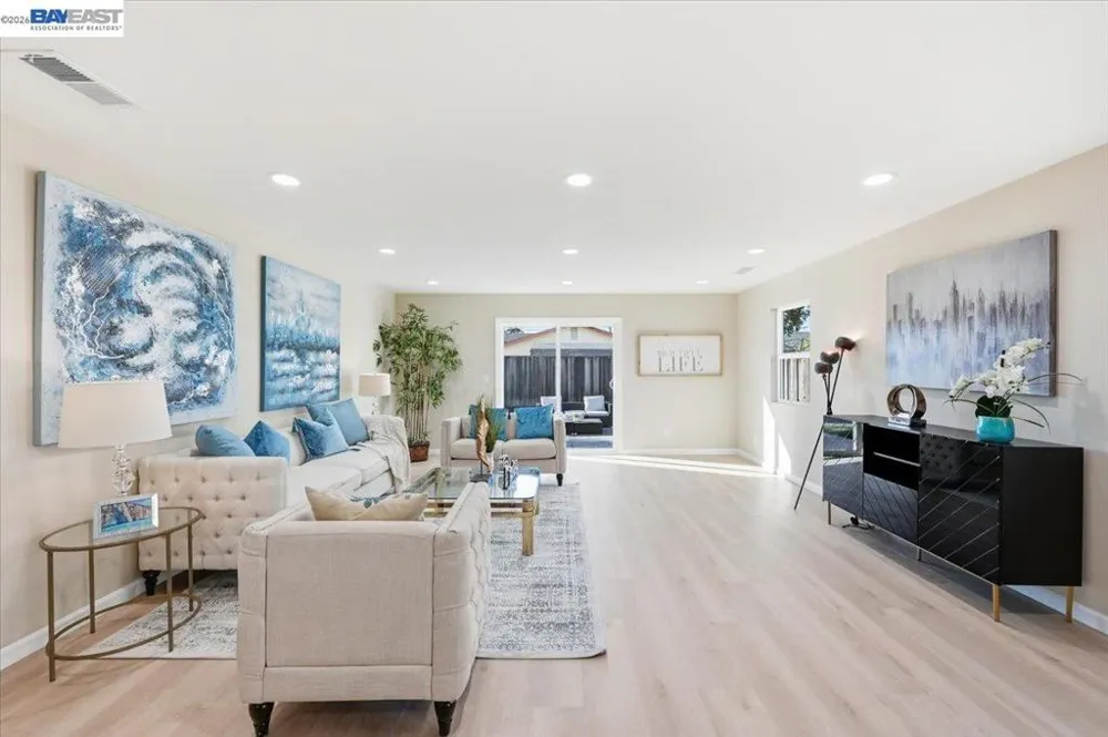 1633 Via Amigos San Lorenzo, CA 94580