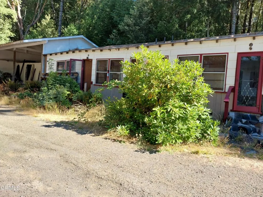 67951 HWY 101 Leggett, CA 95585
