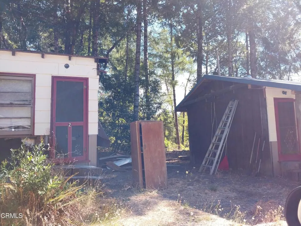 67951 HWY 101 Leggett, CA 95585
